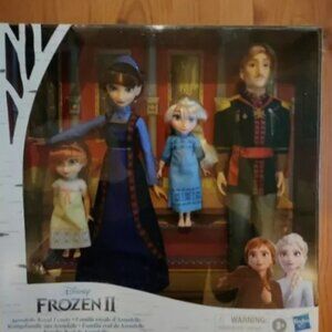 Arendelle royal family frozen 2 dolls